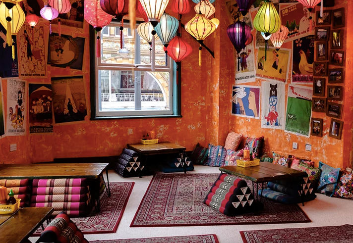 An photograph of the interior of Năm Sông