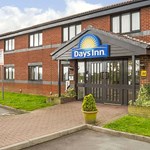 Exterior of Days Inn by Wyndham Sheffield showing the hotel building and entrance.