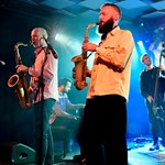 The Sam Newbould Quintet playing live. Photo credit: Angelique Lemmens