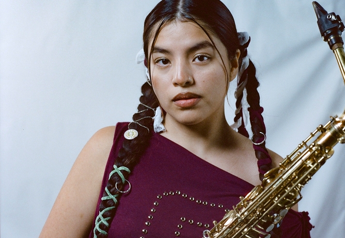 Hailing from Peru saxophonist, flautist and composer Allexa Nava, an award-winning participant on the Tomorrow’s Warriors Emerging Artists Programme, has been making waves on the UK jazz scene. Image: Kadeen-Mae Brown
