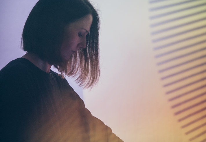 Portrait of the artist Halina Rice.