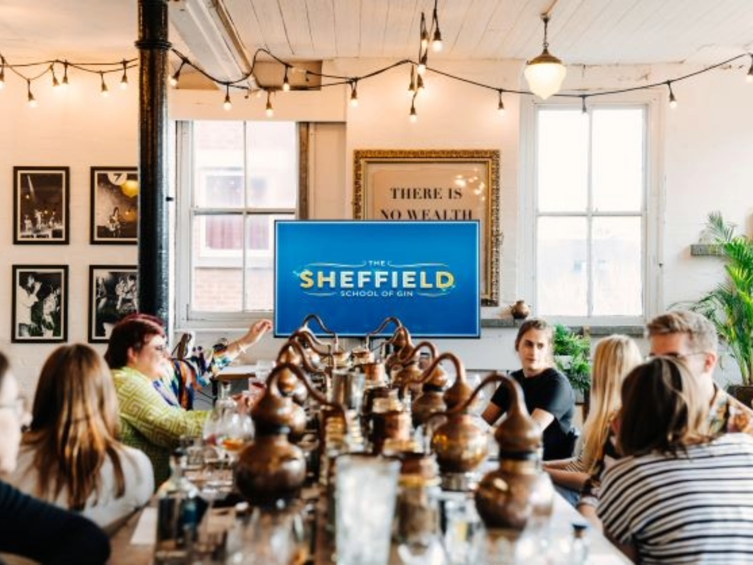 A session taking place at The Sheffield School of Gin.