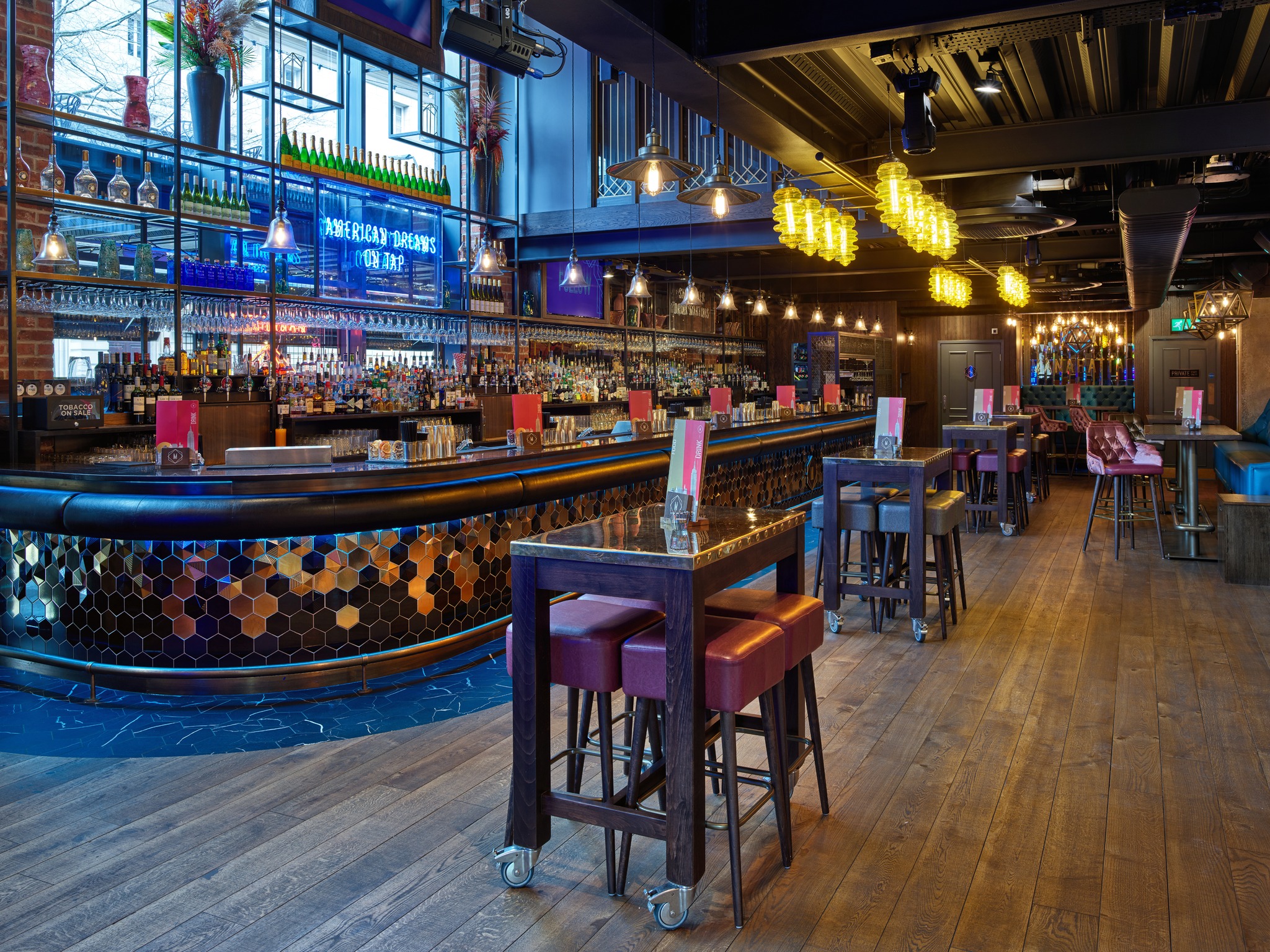 The bar at Manahatta.