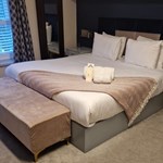 A comfortable and lovely hotel room.