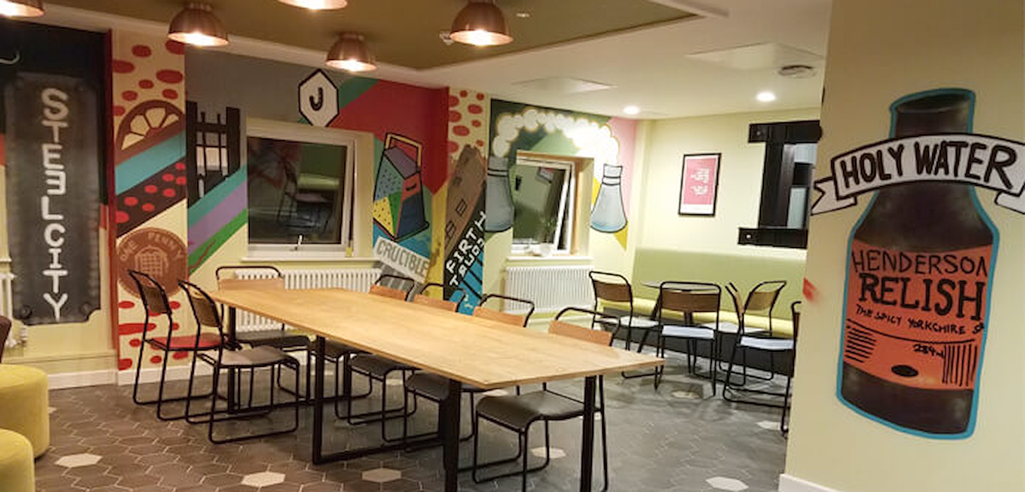 Jonas Hotel Cafe & Lounge