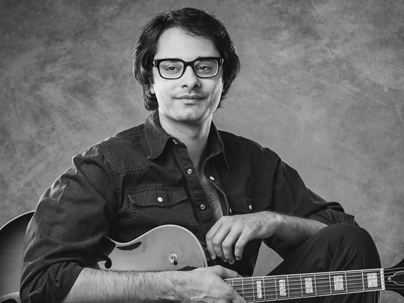 Black and white photo of Sunjay.